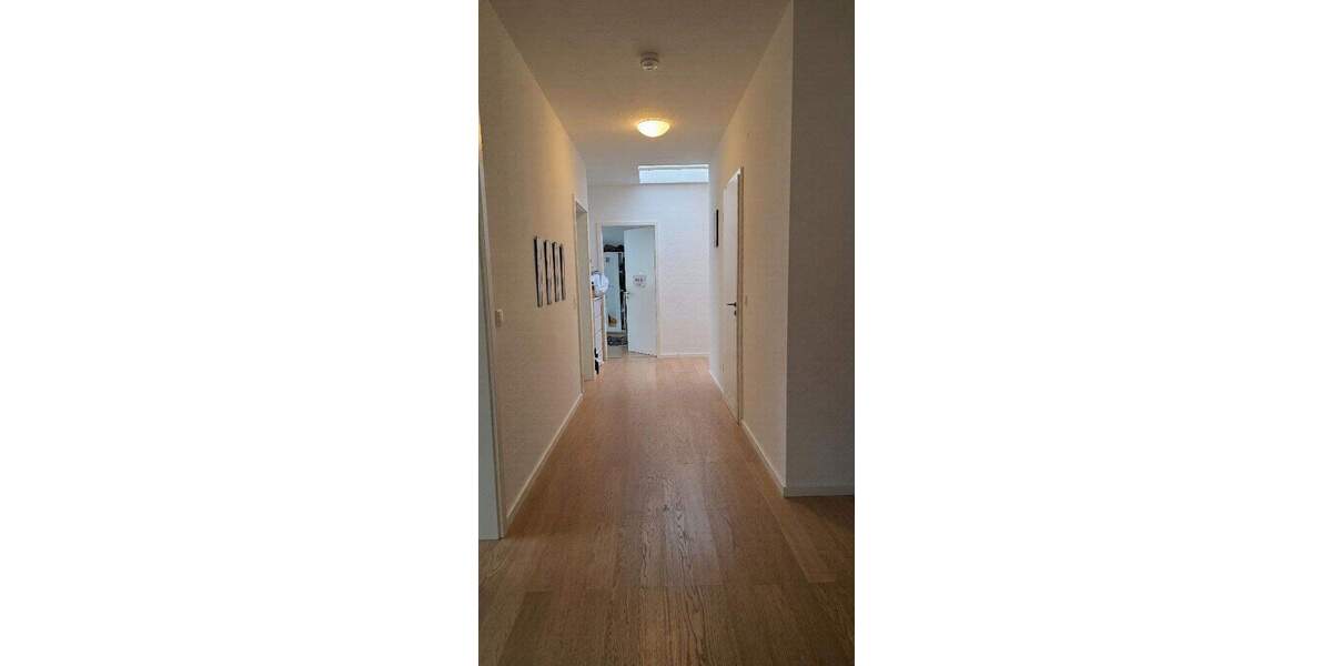 Etagenwohnung Sindelfingen Mitte - 9 Zimmer, 242 m&sup2;, 695.000&euro; | Angebot:25823345