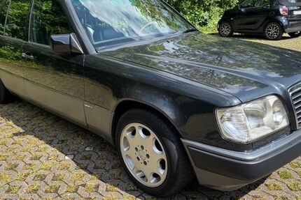 Mercedes-Benz E 300 283.000 km 11.500 &euro; Stuttgart 70180