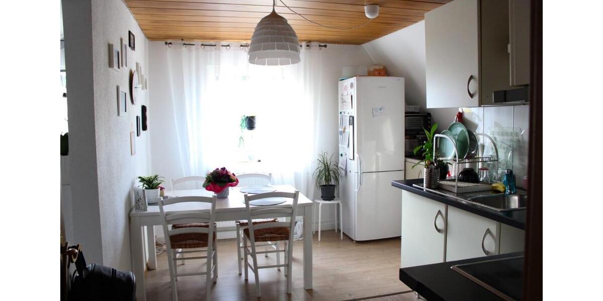 Dachgeschoßwohnung Köngen - 3 Zimmer, 75 m&sup2;, 820&euro; | Angebot:24783873