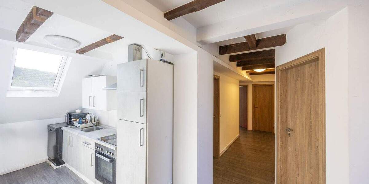 Etagenwohnung Kirchheim am Neckar - 5 Zimmer, 120 m&sup2;, 279.000&euro; | Angebot:25775327