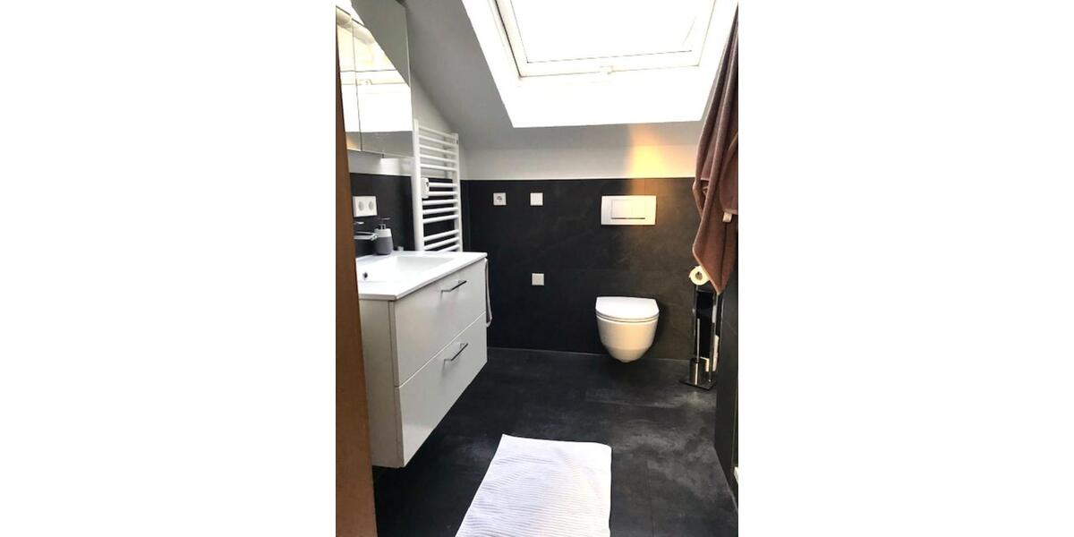 Etagenwohnung Markgröningen - 2 Zimmer, 65 m&sup2;, 18&euro; | Angebot:25443740