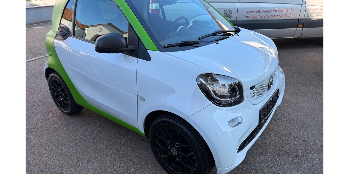 Smart ForTwo 73.700 km 10.999 &euro; Uhingen 73066