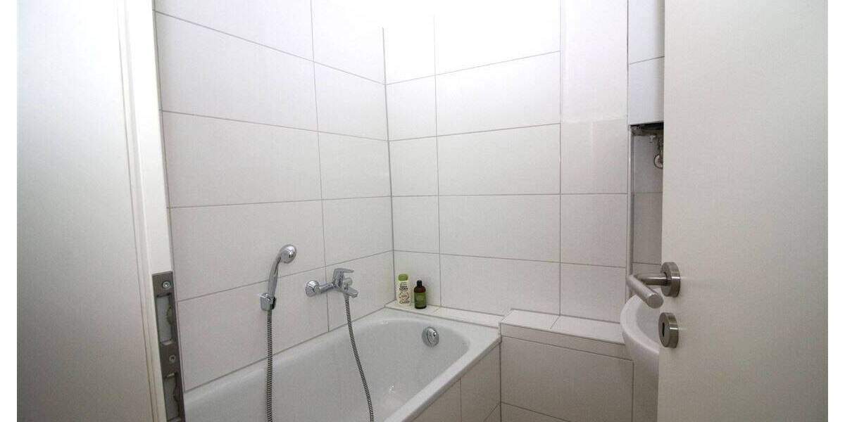 Etagenwohnung Stuttgart Süd - 3 Zimmer, 60 m&sup2;, 330.000&euro; | Angebot:25678496