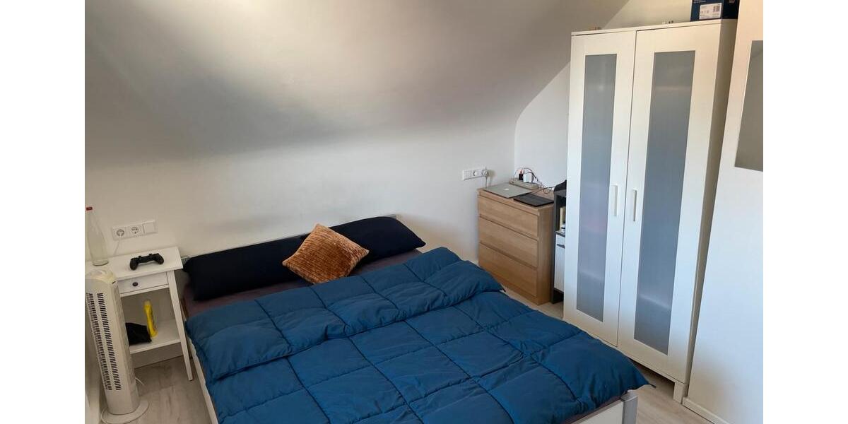 Dachgeschoßwohnung Stuttgart Neuwirtshaus - 2 Zimmer, 50 m&sup2;, 1.100&euro; | Angebot:25980852