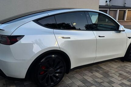 Tesla Model Y 79.000 km 35.990 &euro; Remseck am Neckar 71686