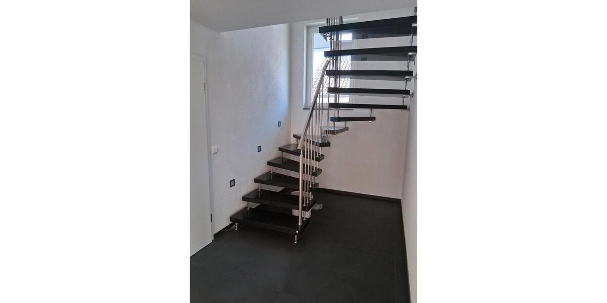 Einfamilienhaus Winnenden - 7 Zimmer, 170 m&sup2;, 2.580&euro; | Angebot:27606300