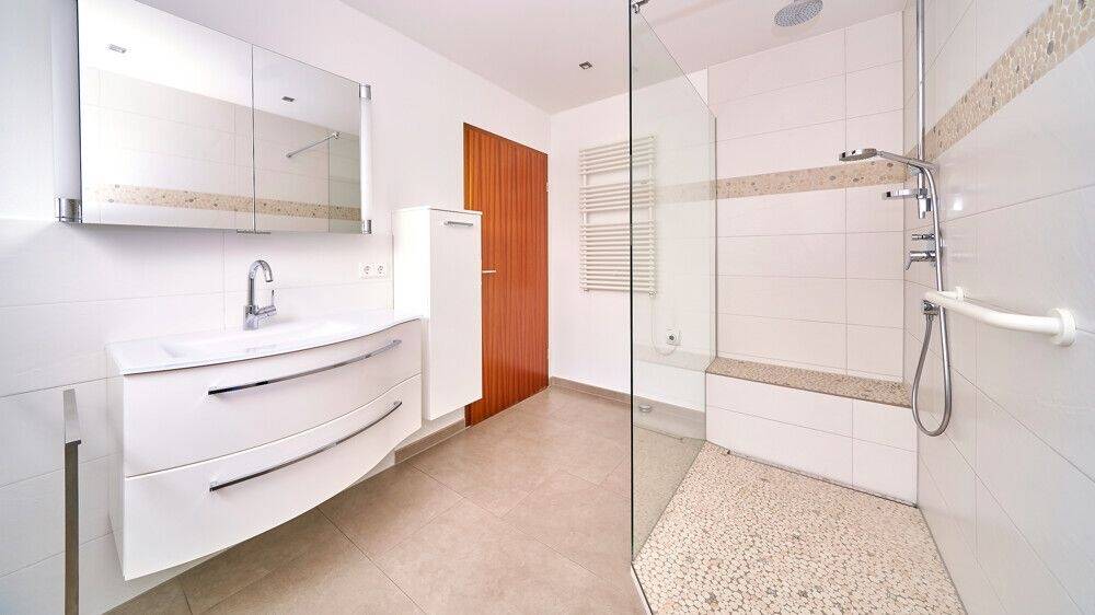 Etagenwohnung Freiberg am Neckar Geisingen - 5 Zimmer, 120 m&sup2;, 429.000&euro; | Angebot:25879809