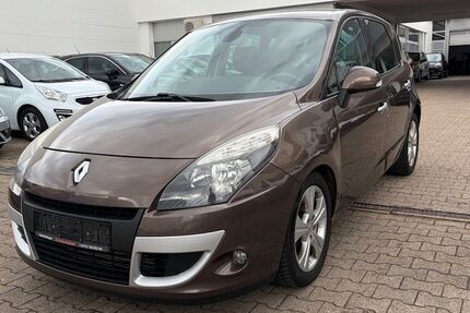 Renault Scenic 246.691 km 2.695 &euro; Stuttgart 70597