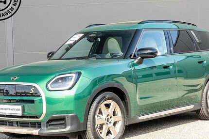 Mini Countryman SE (Cooper) 3.672 km 42.370 &euro; Gerlingen 70839