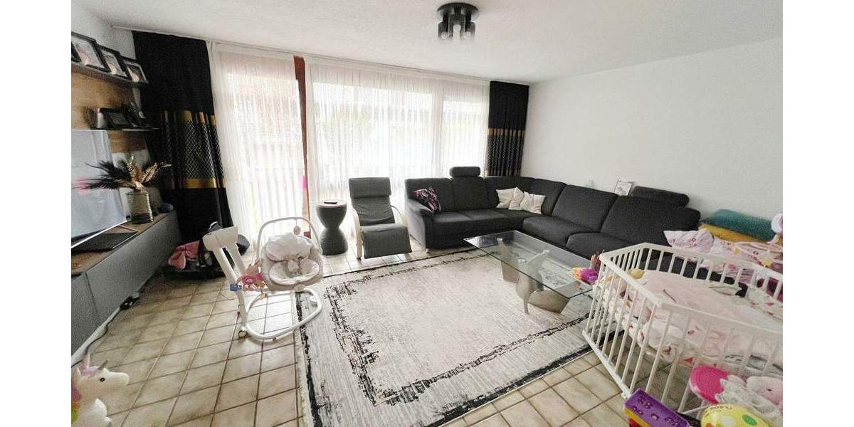 Reihenmittelhaus Albershausen - 6 Zimmer, 175 m&sup2;, 445.000&euro; | Angebot:25696188