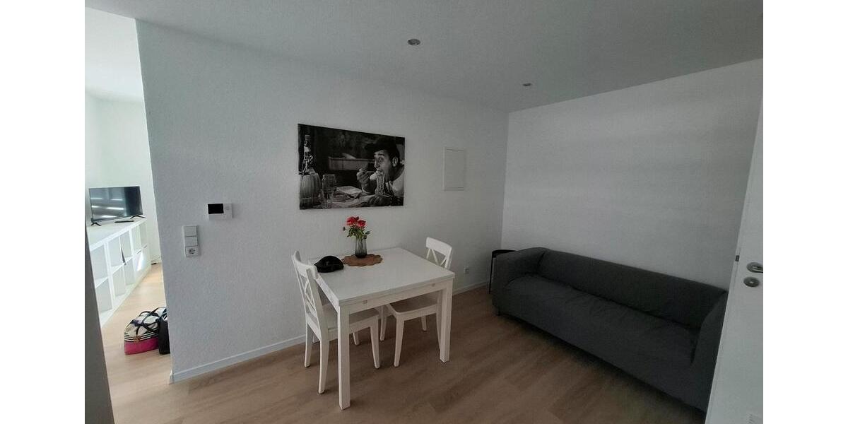 Erdgeschoßwohnung Ditzingen - 1.5 Zimmer, 34 m&sup2;, 660&euro; | Angebot:25960832