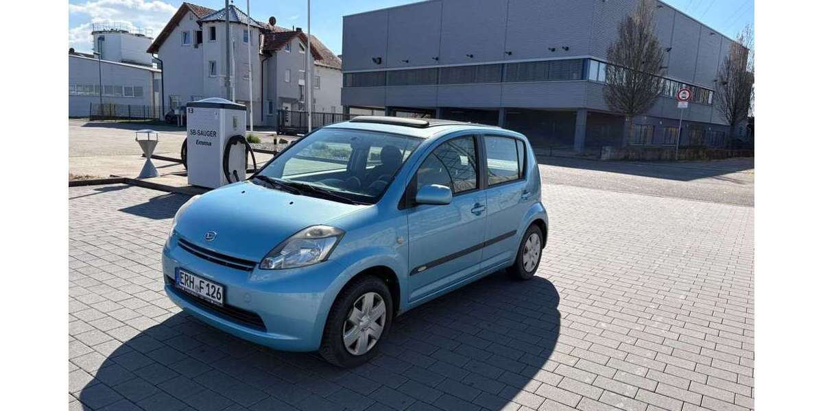 Daihatsu Sirion 16.955 km 2.499 &euro; Weil Im Schoenbuch 71093