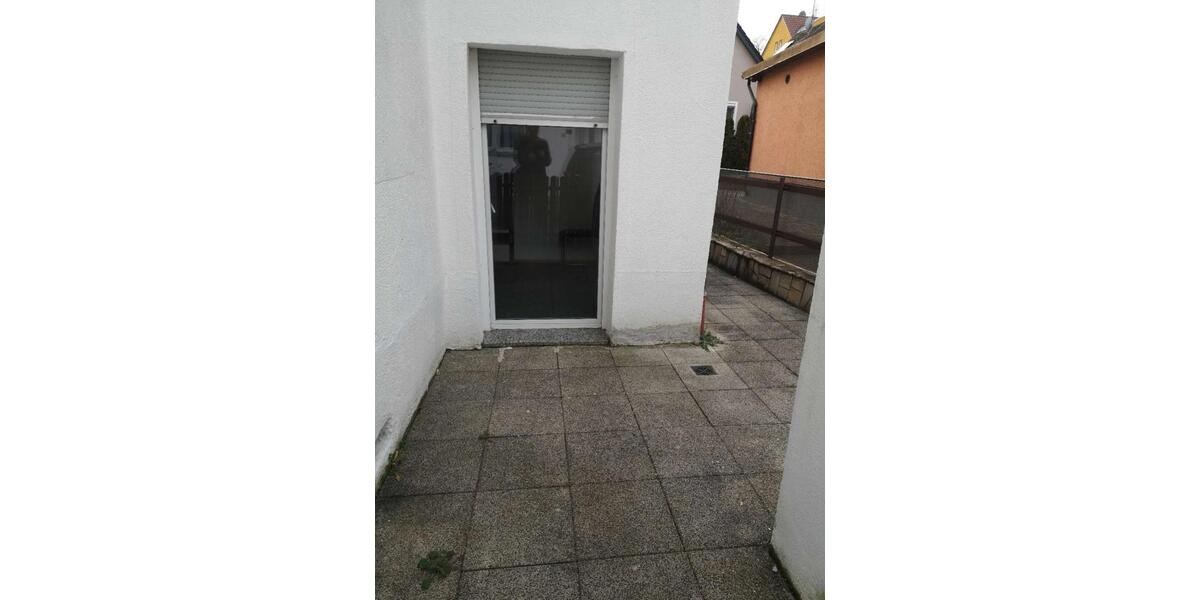 Etagenwohnung Stuttgart Zuffenhausen - 3.5 Zimmer, 90 m&sup2;, 1.090&euro; | Angebot:25860229