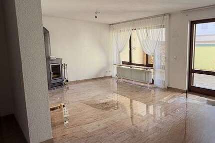 Haus Renningen - 7 Zimmer, 155 m&sup2;, 642.000&euro; | Angebot:26071039