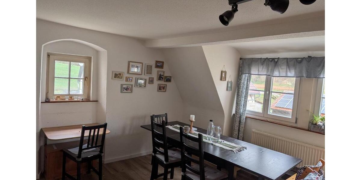 Dachgeschoßwohnung Hemmingen - 4 Zimmer, 85 m&sup2;, 1.030&euro; | Angebot:25944170