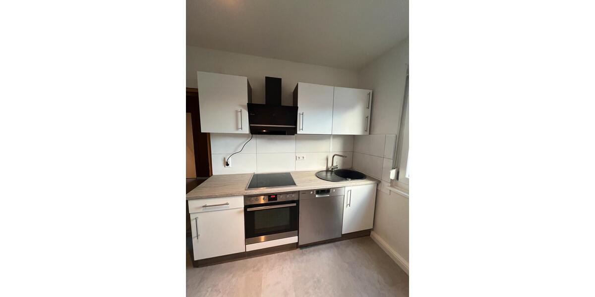 Dachgeschoßwohnung Stuttgart Zuffenhausen - 2 Zimmer, 50 m&sup2;, 900&euro; | Angebot:25312597