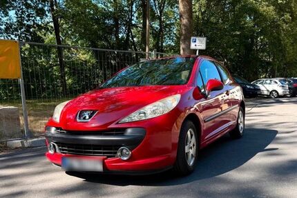 Peugeot 207 99.000 km 2.250 &euro; Stuttgart 70327