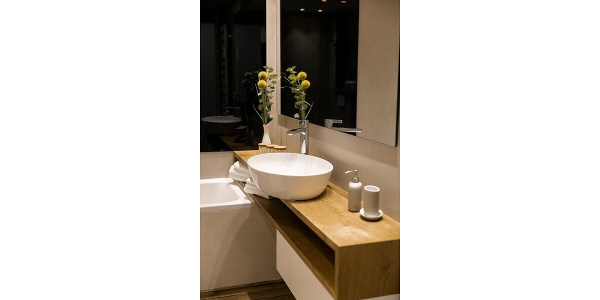 Hochparterre Stuttgart Zuffenhausen - 2 Zimmer, 60 m&sup2;, 1.290&euro; | Angebot:25300794