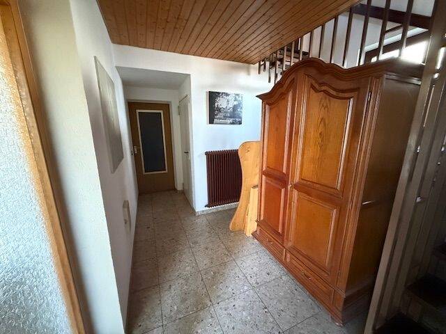 Einfamilienhaus Frickenhausen - 7 Zimmer, 210 m&sup2;, 649.000&euro; | Angebot:25696025