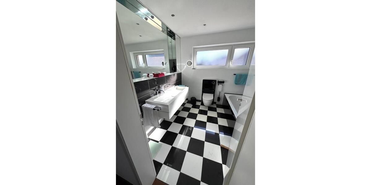 Einfamilienhaus Nürtingen - 7.5 Zimmer, 165 m&sup2;, 796.000&euro; | Angebot:25612410