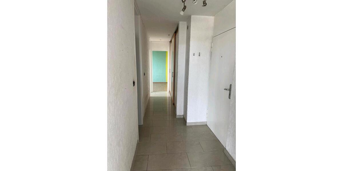 Etagenwohnung Ludwigsburg - 3 Zimmer, 72 m&sup2;, 1.100&euro; | Angebot:25906979