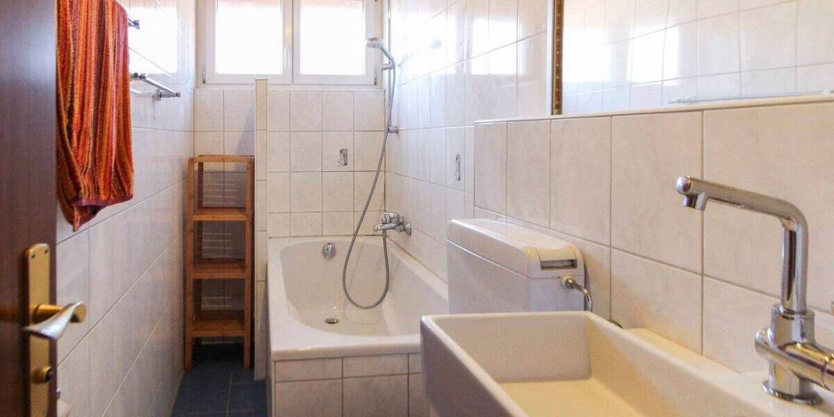 Einfamilienhaus Erligheim - 9 Zimmer, 375.000&euro; | Angebot:26016622