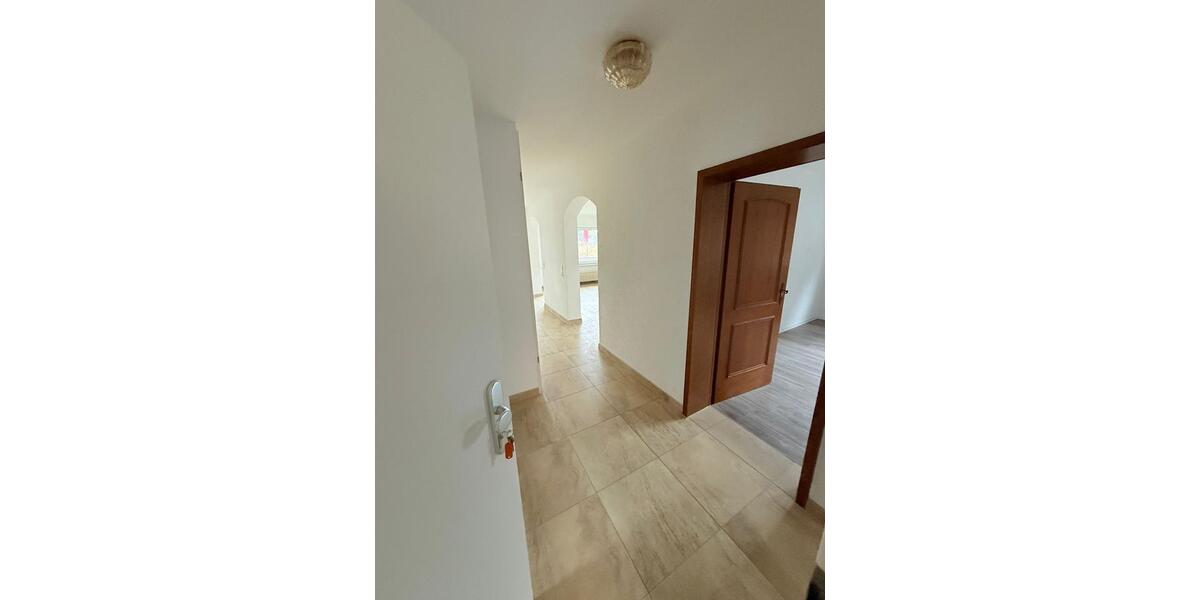 Hochparterre Ludwigsburg Eglosheim - 2 Zimmer, 84 m&sup2;, 1.100&euro; | Angebot:26574196