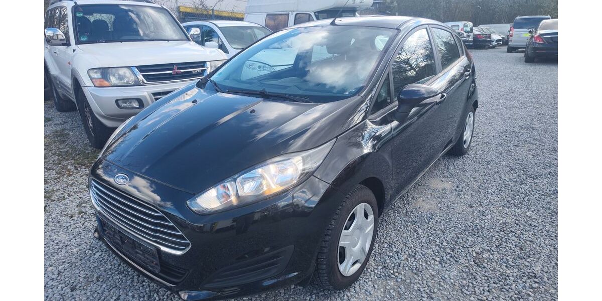 Ford Fiesta 107.925 km 4.500 &euro; weinstadt 71384