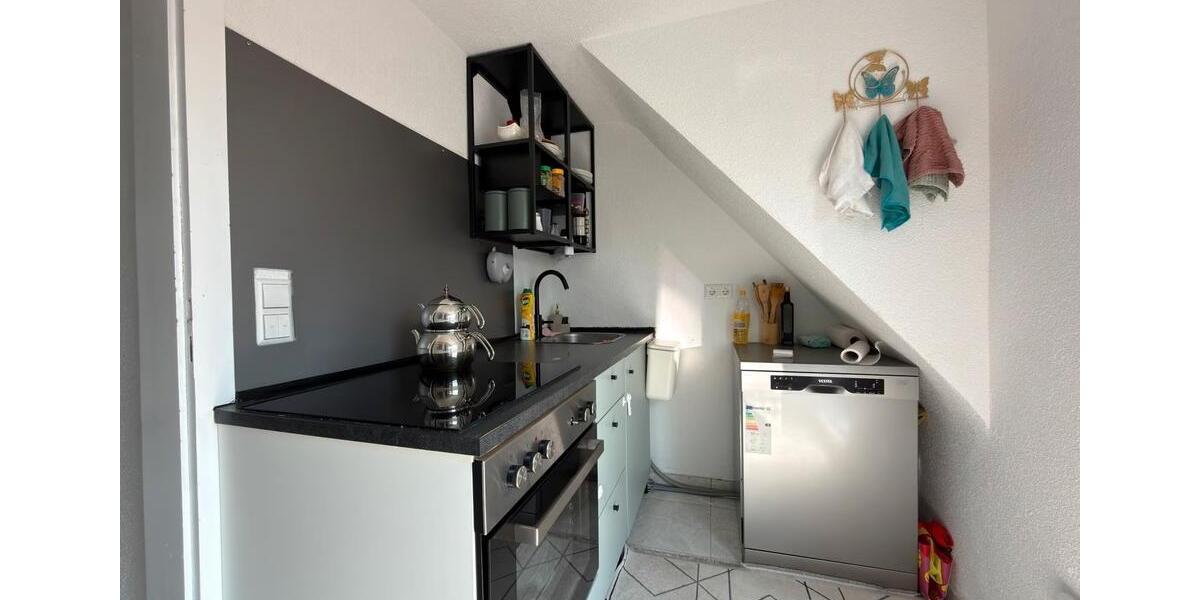 Dachgeschoßwohnung Kornwestheim - 3 Zimmer, 50 m&sup2;, 900&euro; | Angebot:27612266