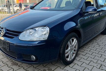 VW Golf 76.600 km 3.999 &euro; Fellbach bei Stuttgart 70736