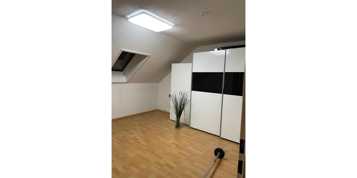 Dachgeschoßwohnung Rutesheim - 2.5 Zimmer, 58 m&sup2;, 1.150&euro; | Angebot:26679246