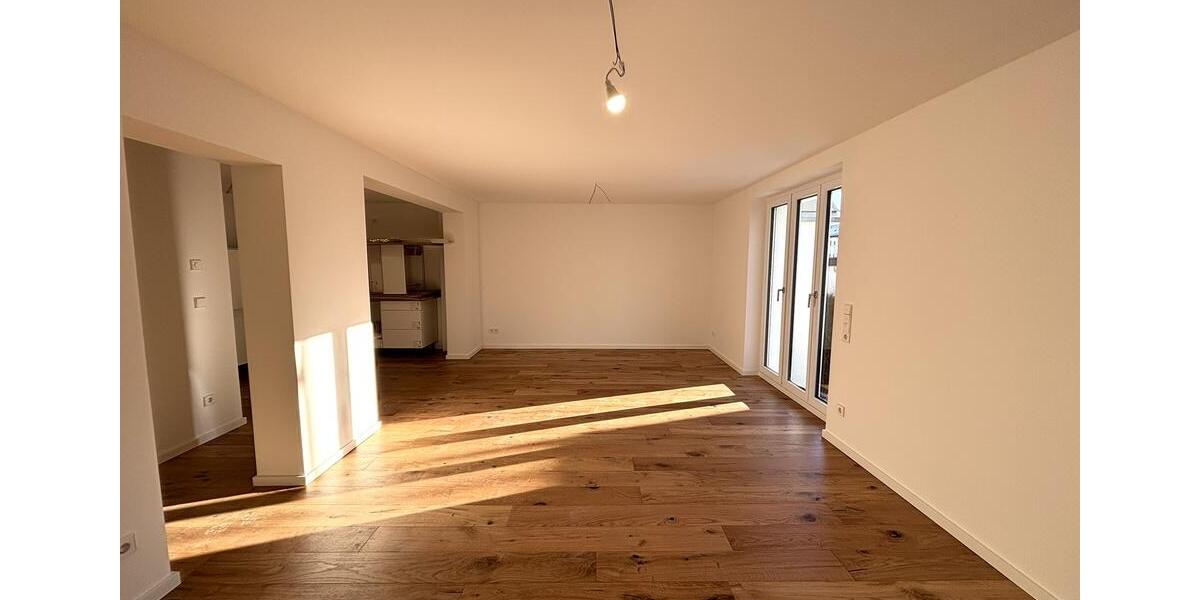 Erdgeschoßwohnung Sindelfingen - 2 Zimmer, 73 m&sup2;, 1.135&euro; | Angebot:24400065