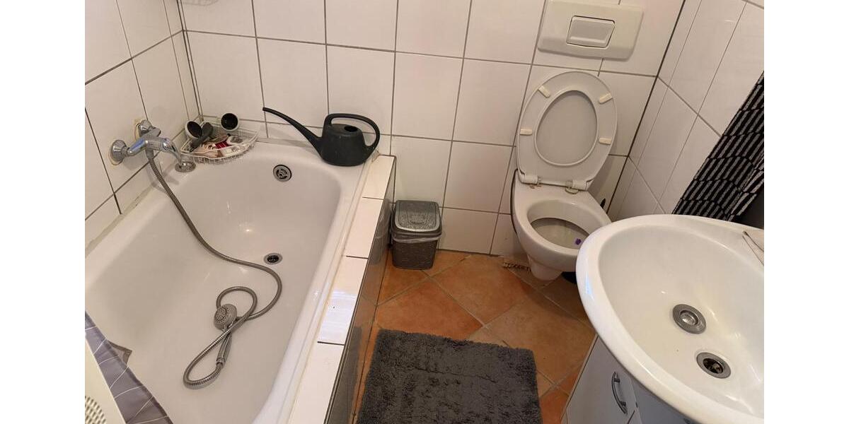 Etagenwohnung Leonberg - 3 Zimmer, 75 m&sup2;, 1.500&euro; | Angebot:25908752