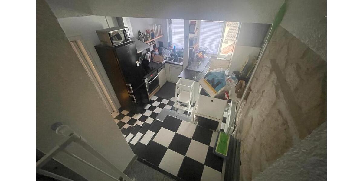 Dachgeschoßwohnung Stuttgart Stuttgart-Süd - 2 Zimmer, 63 m&sup2;, 975&euro; | Angebot:25098826