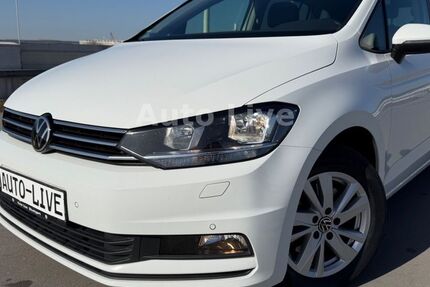 VW Touran 140.636 km 23.490 &euro; Böblingen/Stuttgart 71034