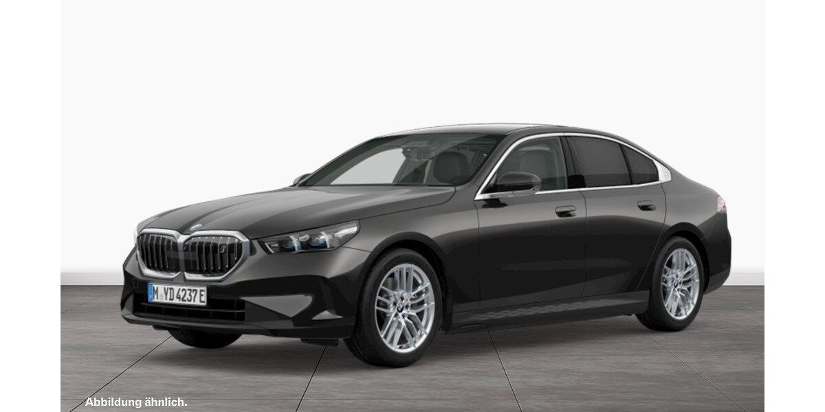 BMW i5 24.183 km 58.990 &euro; Stuttgart 70569