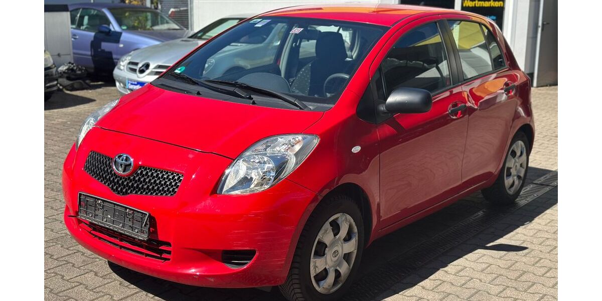 Toyota Yaris 67.129 km 3.999 &euro; Kernen im Remstal 71394