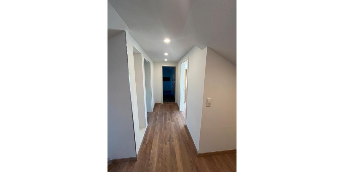 Maisonettenwohnung Sindelfingen - 3.5 Zimmer, 120 m&sup2;, 1.700&euro; | Angebot:26680568