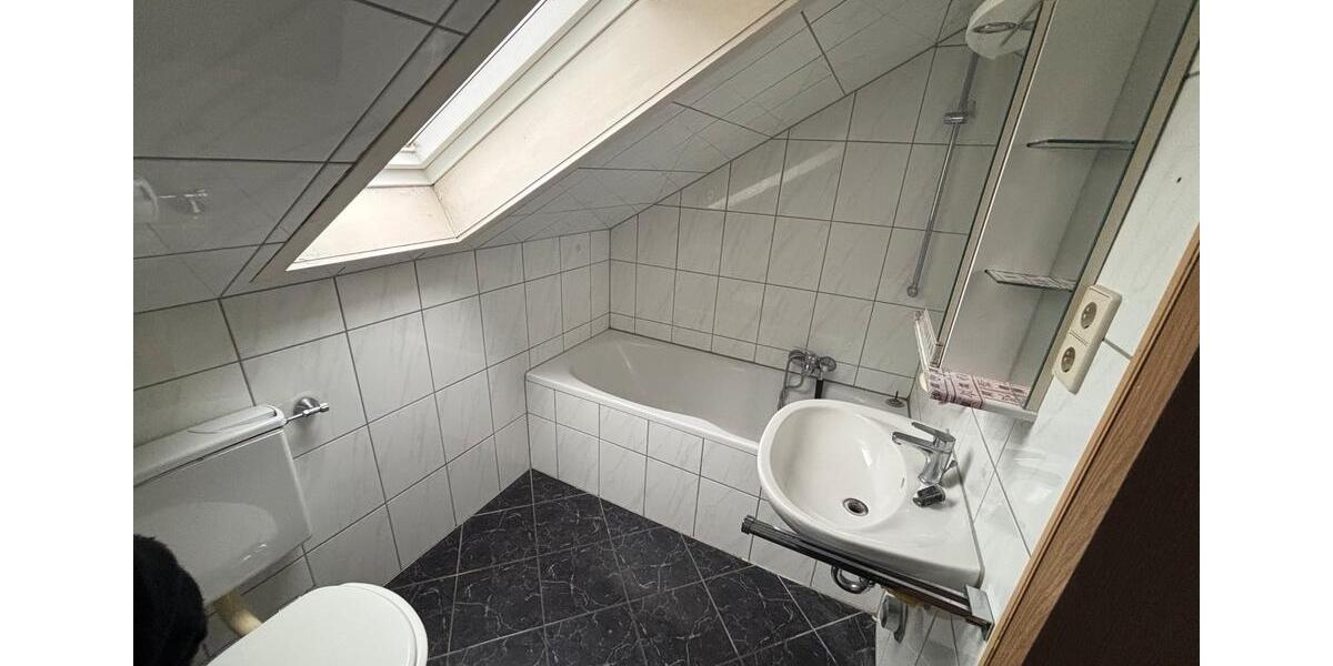 Dachgeschoßwohnung Welzheim - 2 Zimmer, 55 m&sup2;, 900&euro; | Angebot:25554061