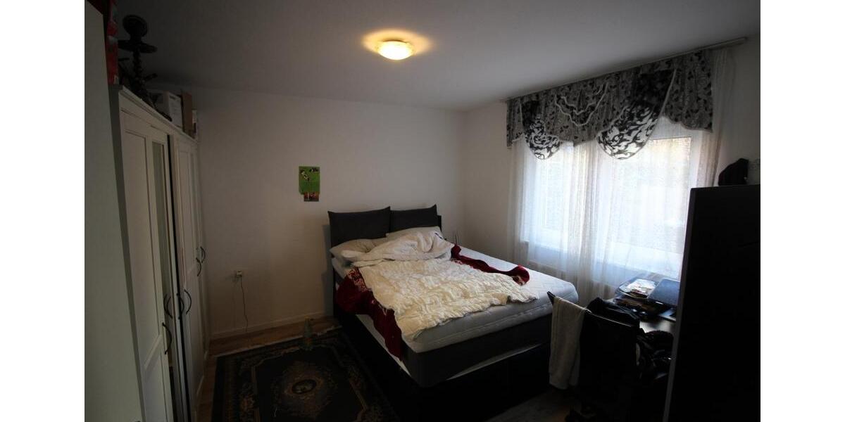 Mehrfamilienhaus, Wohnhaus Stuttgart Stuttgart-Süd - 9 Zimmer, 163 m&sup2;, 575.000&euro; | Angebot:26058984