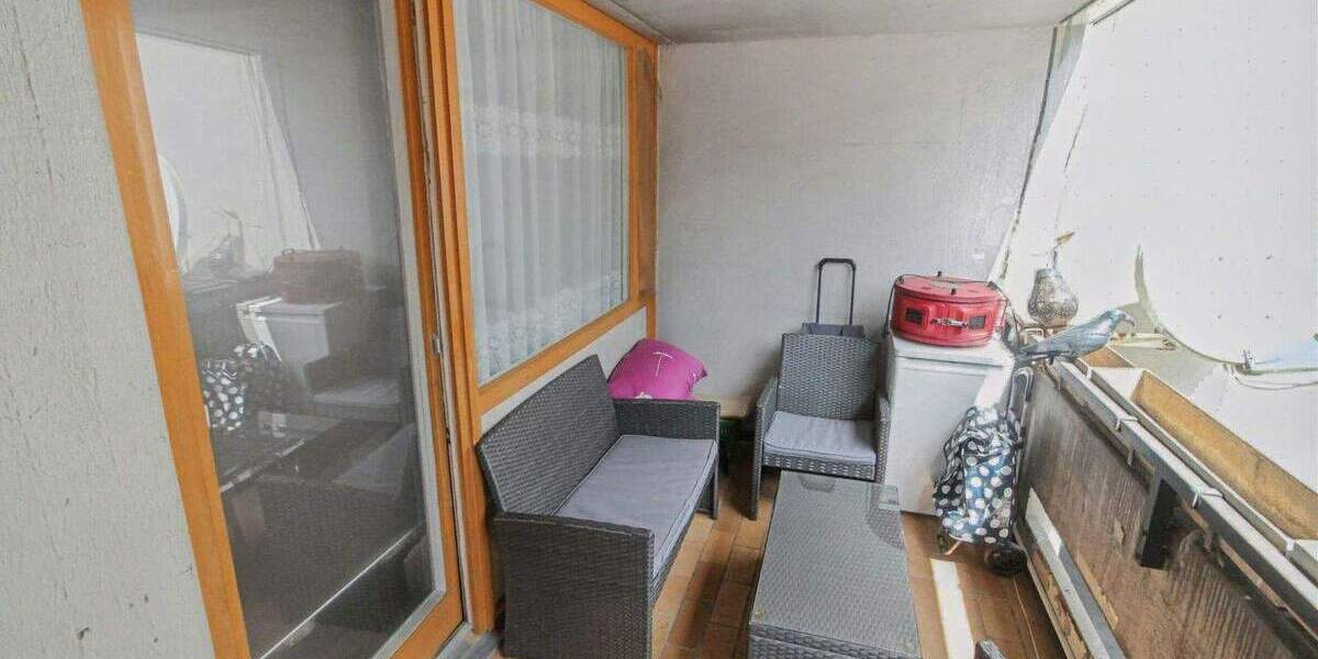 Etagenwohnung Sindelfingen Mitte - 3 Zimmer, 81 m&sup2;, 270.000&euro; | Angebot:25822080