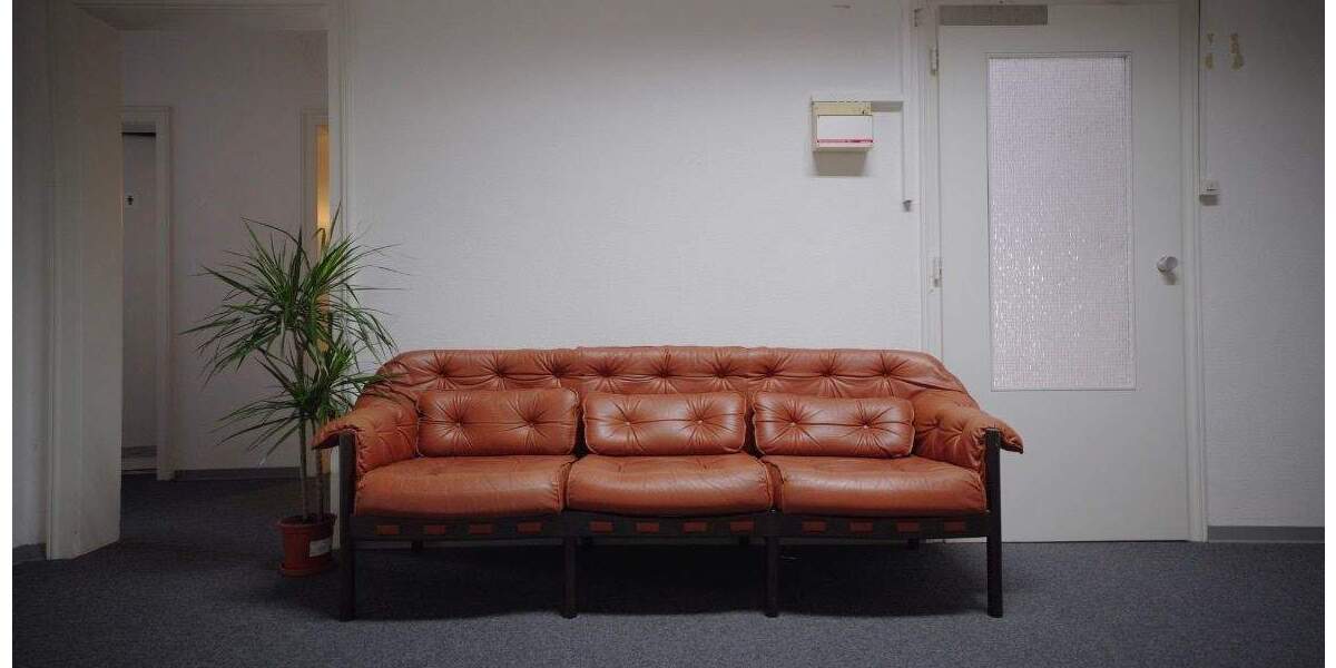 Gewerbeobjekt Stuttgart Süd - 300&euro; | Angebot:25906460