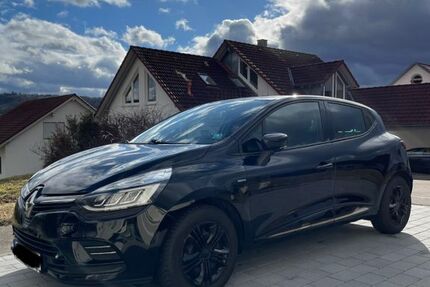 Renault Clio 153.412 km 7.700 &euro; Auenwald 71549