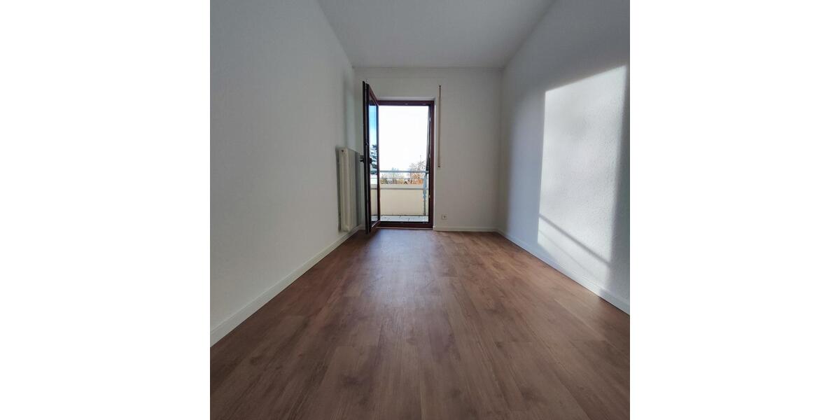 Reihenhaus Remshalden - 5 Zimmer, 135 m&sup2;, 1.750&euro; | Angebot:24237281