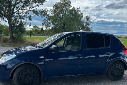 Dacia Sandero 157.000 km 1.999 &euro; Leonberg 71229