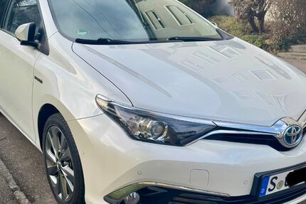 Toyota Auris 71.000 km 14.500 &euro; Stuttgart 70469