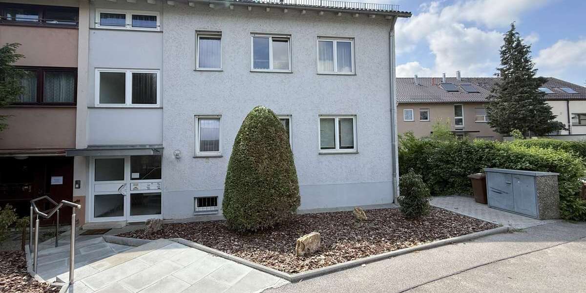 Einfamilienhaus Stuttgart Zuffenhausen Zuffenhausen - 10 Zimmer, 200 m&sup2;, 798.000&euro; | Angebot:26699225