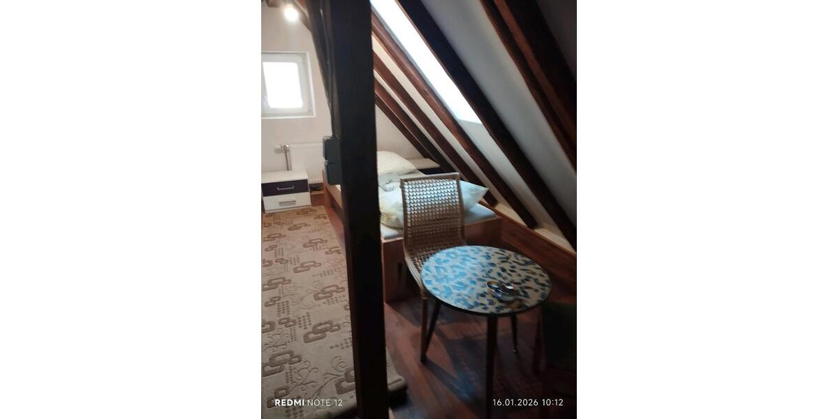 Dachgeschoßwohnung Stuttgart Feuerbach - 2 Zimmer, 88 m&sup2;, 1.100&euro; | Angebot:26488470