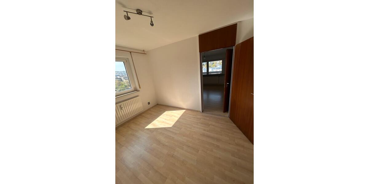 Etagenwohnung Stuttgart Botnang - 3 Zimmer, 74 m&sup2;, 350.000&euro; | Angebot:26124313