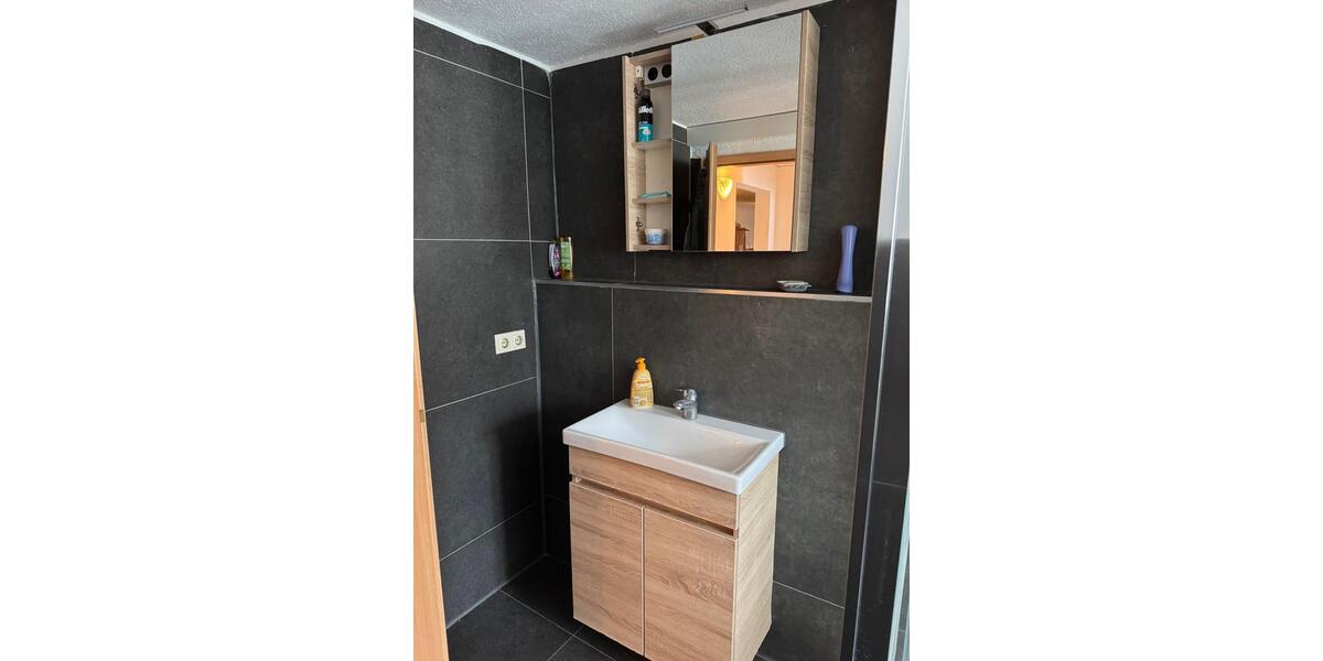 Etagenwohnung Marbach am Neckar - 3 Zimmer, 48 m&sup2;, 490&euro; | Angebot:25983392